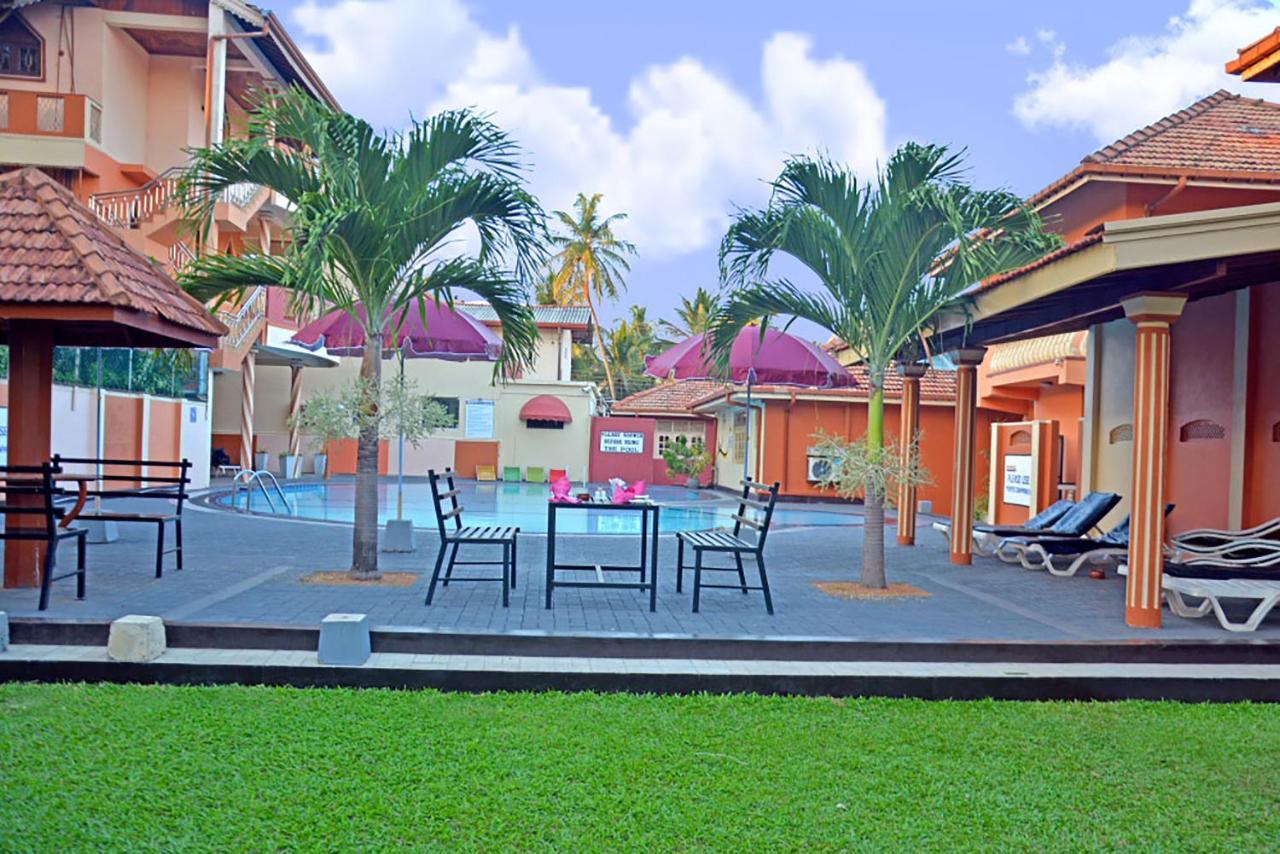 Paradise Holiday Village Negombo Exterior photo