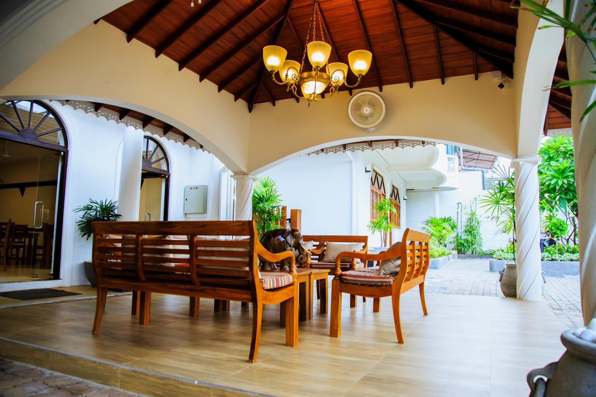 Paradise Holiday Village Negombo Exterior photo